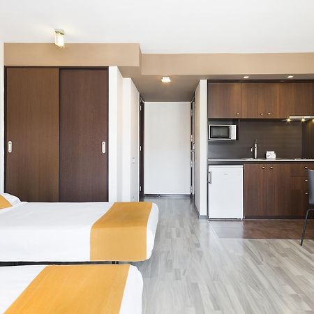 Ginosi Basics Centric Apartel Διαμέρισμα Castelldefels Εξωτερικό φωτογραφία